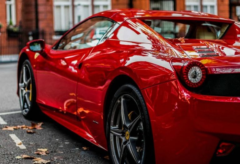 Porque El Seguro De Los Coches Rojos Es Mas Caro