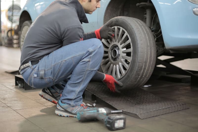 reparar un neumático sin cambiar la rueda