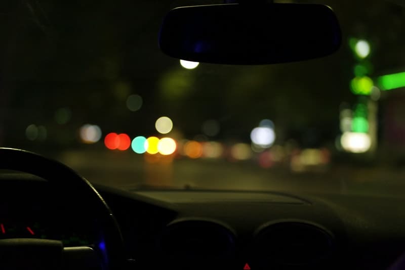 Consejos-para-conducir-de-noche