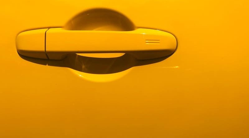 motoreto-logra-el-récord-guinness-de-mayor-número-de-coches-amarillos-vendidos